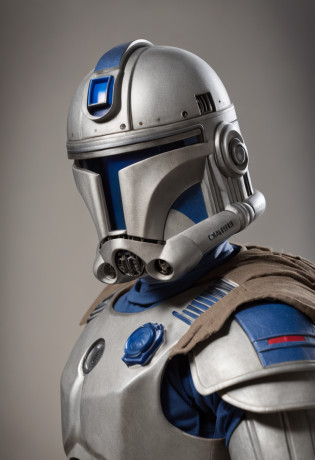 R2-D2 as mortal combat character, dressed in mortal combat clothing, (mortal combat clothing:2.5), (full body image 2)